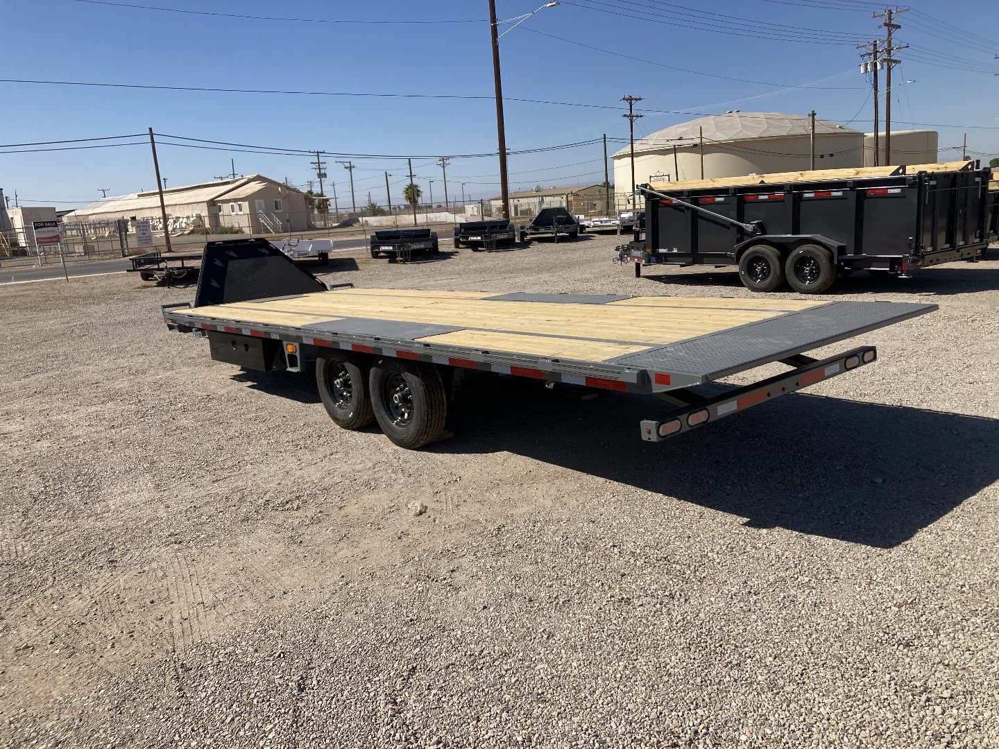 New 2025 DIAMOND C TRAILERS DET207 24X102 Tilt Trailer