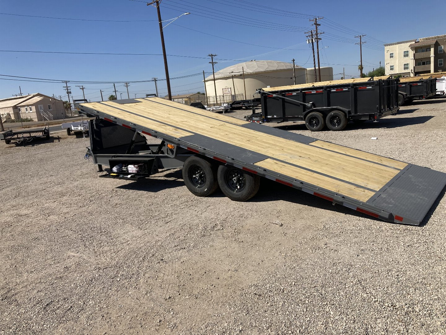 New 2025 DIAMOND C TRAILERS DET207 24X102 Tilt Trailer