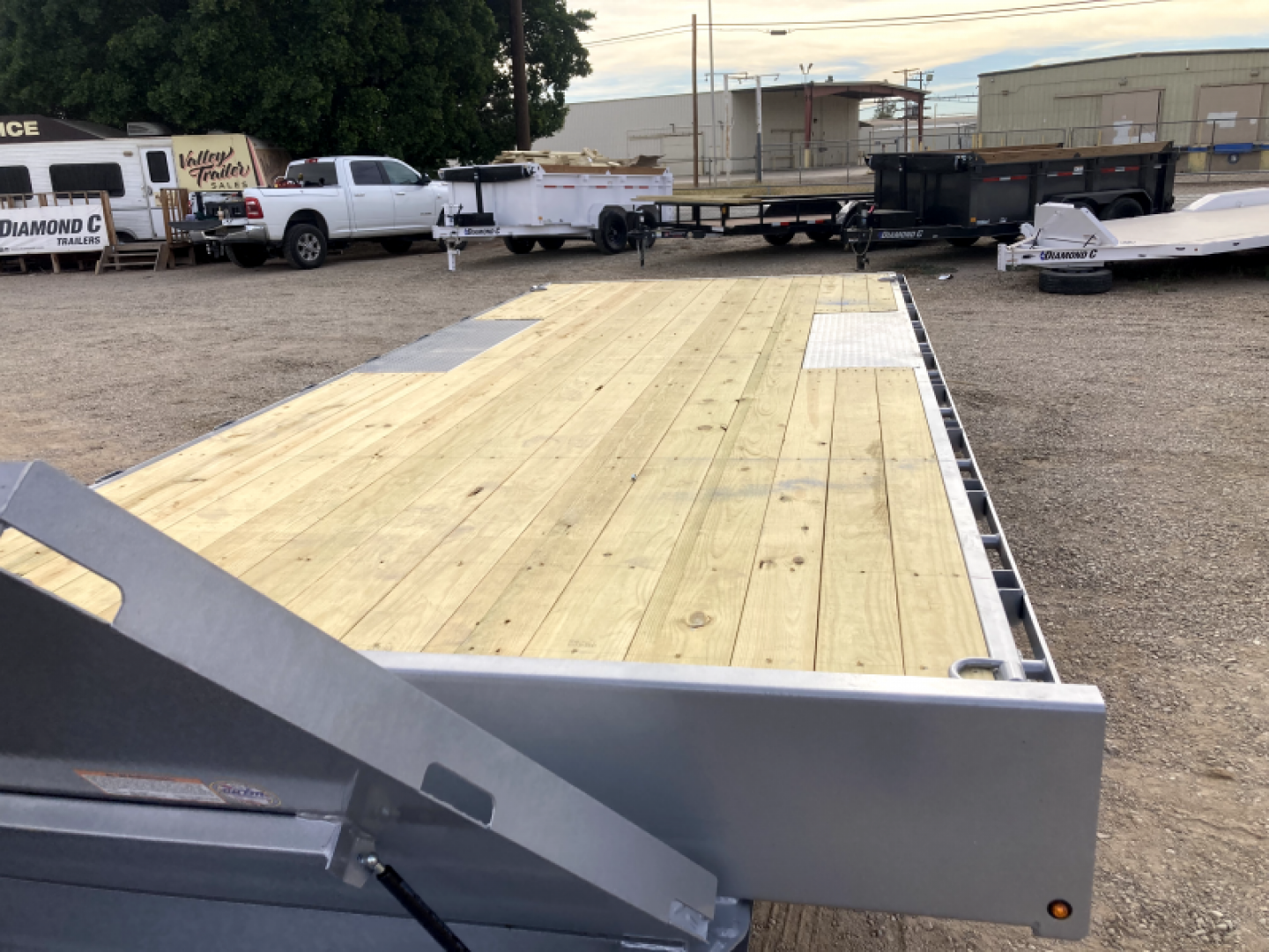 New 2024 Diamond C Trailers DEC 207 20x102 DECK-OVER TRAILER Equipment Trailer