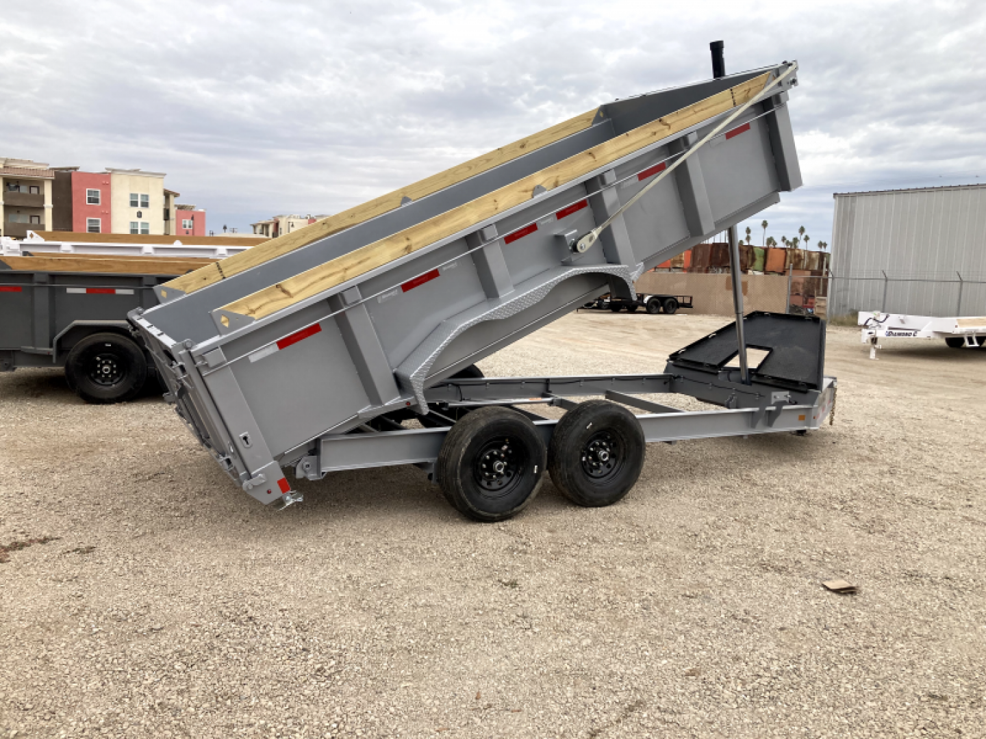 New 2024 Diamond C Trailers LPT 207 16X82X32  Dump Trailer