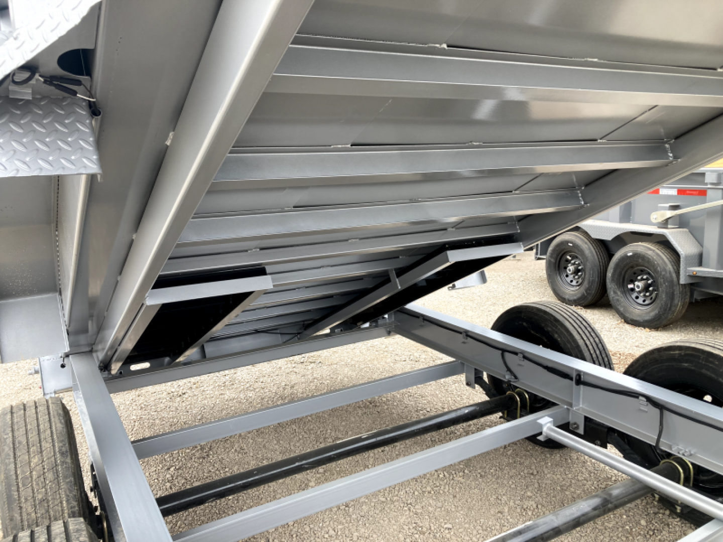 New 2024 Diamond C Trailers LPT 207 16X82X32  Dump Trailer