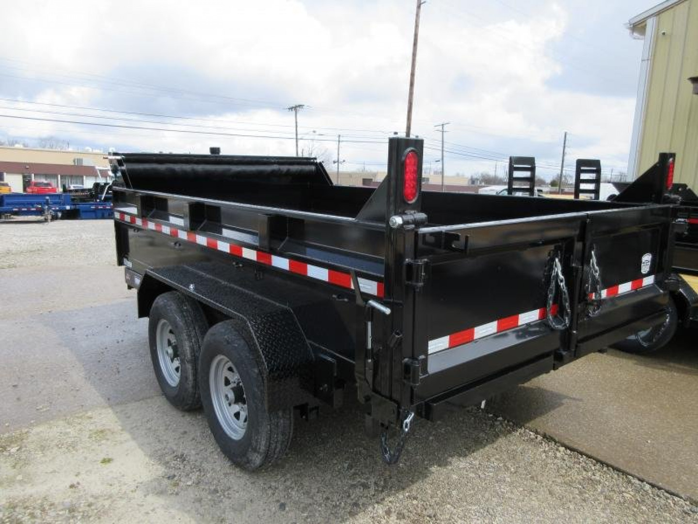 New 2025 SURE-TRAC 82 IN x 12 HD Low Profile Dump Trailer 12K Telescopic Dump Trailer