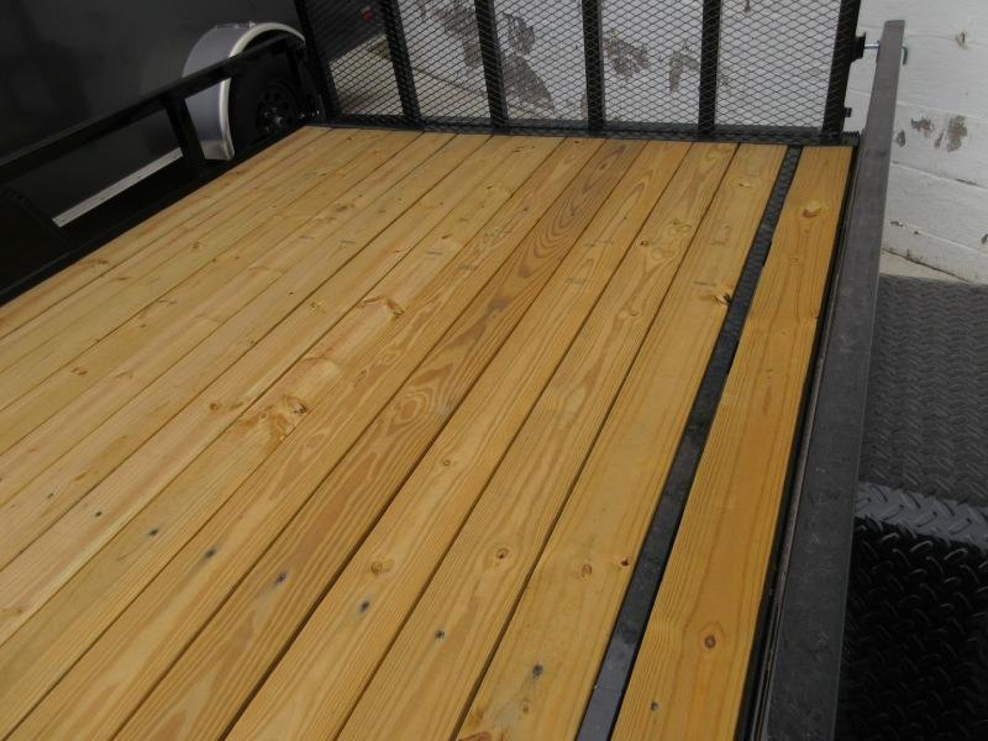 New 2025 Sure-Trac 7 x 12 Tube Top Utility Trailer 5K Brake