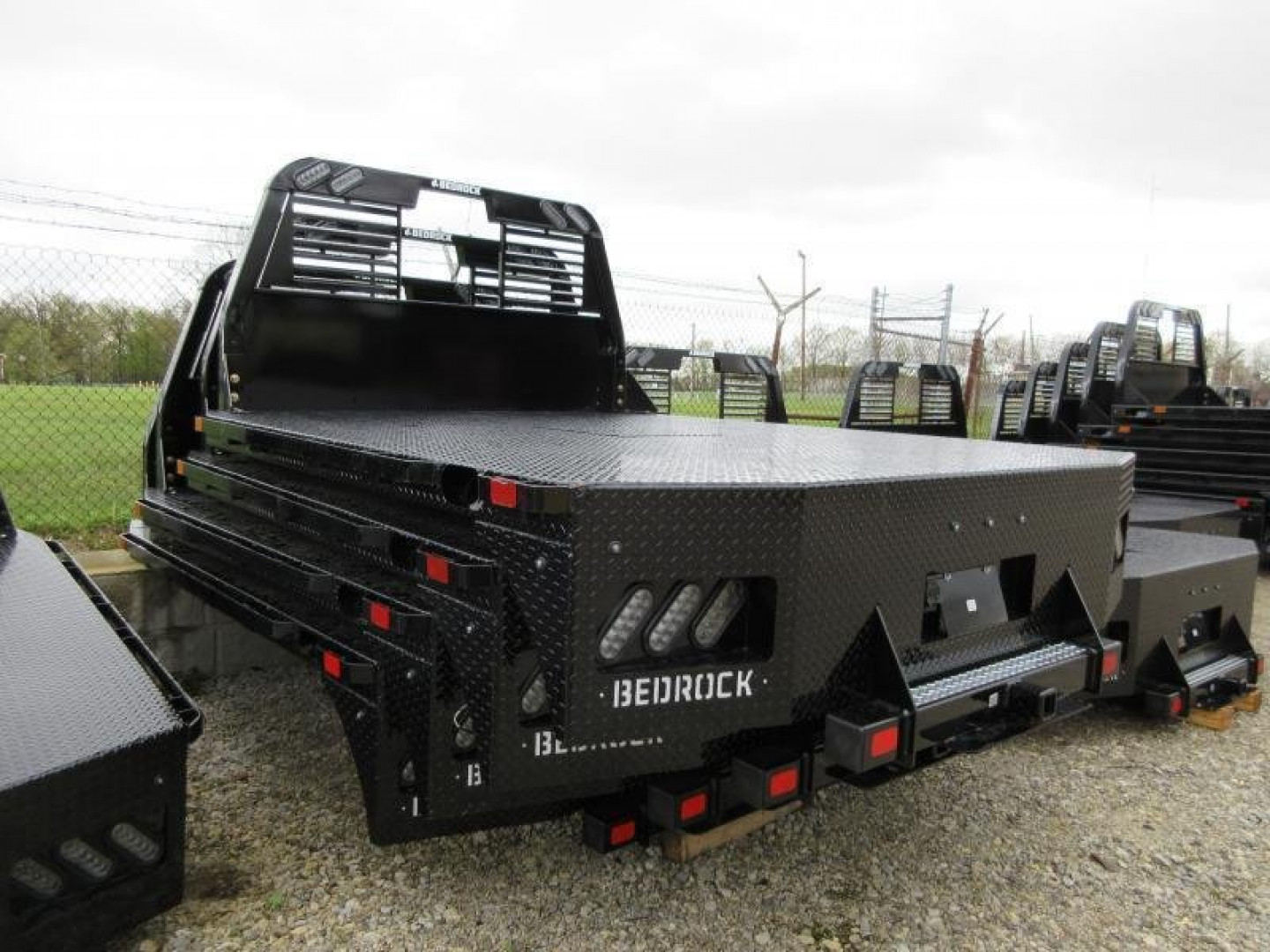 New BEDROCK F250/F350 DIAMOND SERIES 8'6"'X84"X38"