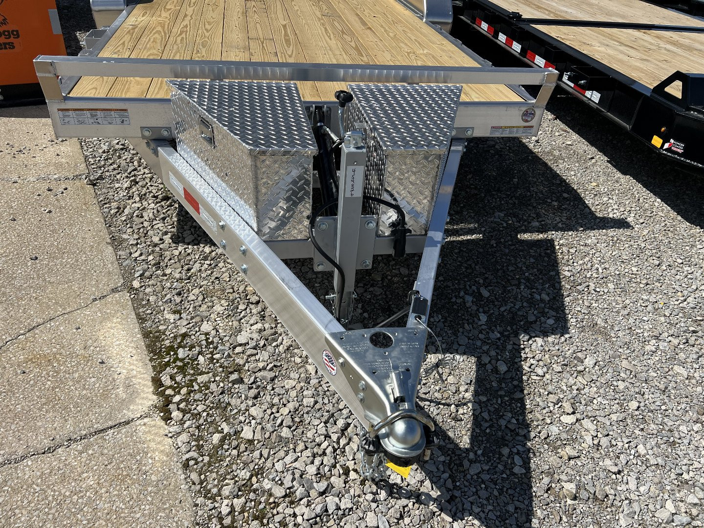 New 2025 SURE-TRAC 82 x 18 Aluminum Power Tilt 7K Car Hauler