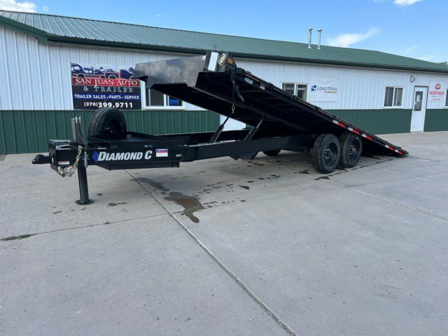Used 2023 Diamond C Trailers 22' Tilt Deck Equipment Trailer