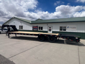New 2025 Load Trail 102''x30' GN Low-Pro Gooseneck Bodies
