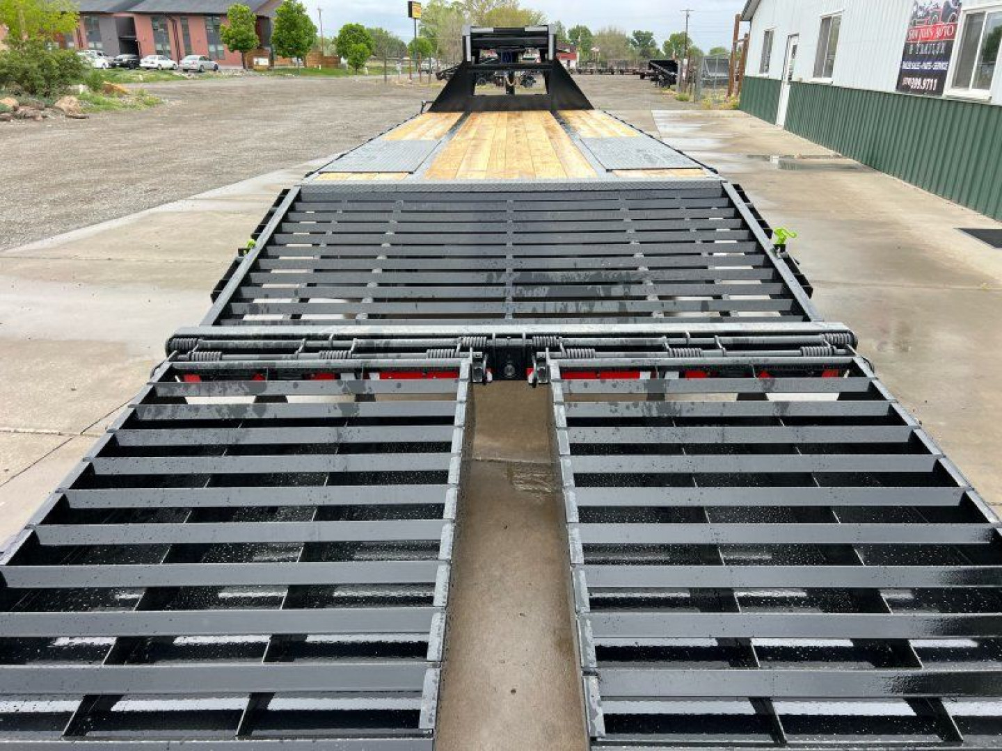 New 2025 Load Trail 102"X28' Low-Pro GN Gooseneck Bodies