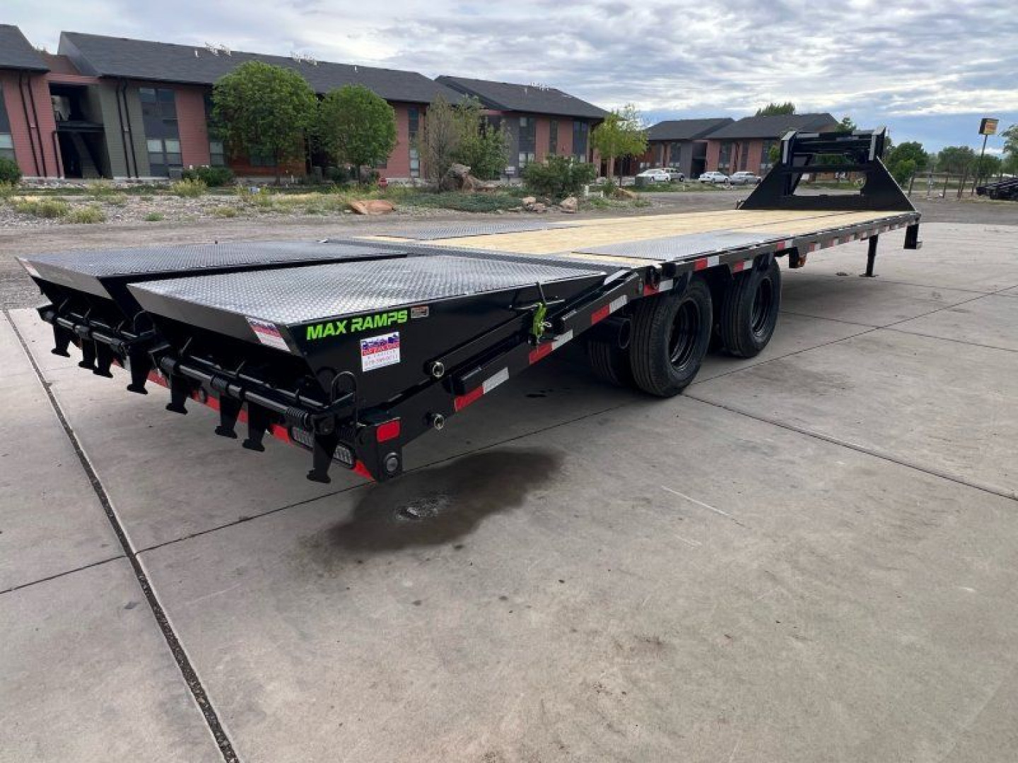 New 2025 Load Trail 102''X30'  Low-Pro G Gooseneck Bodies