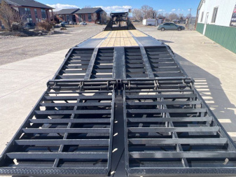 New 2025 RawMaxx FDX 102"X30' Flat De Gooseneck Bodies