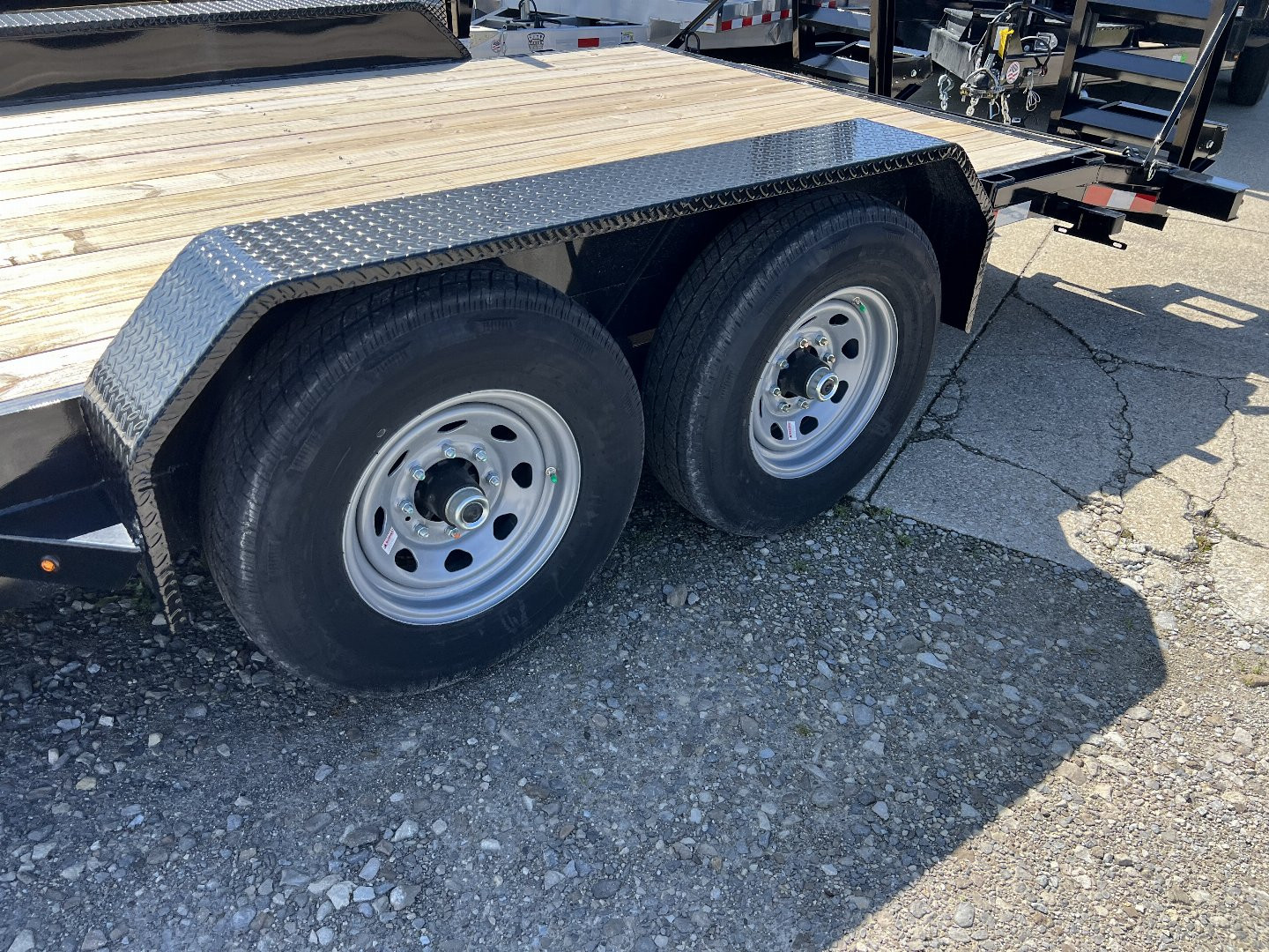 New 2025 Sure-Trac 7 x 20 (18+2) Equipment Trailer 14K