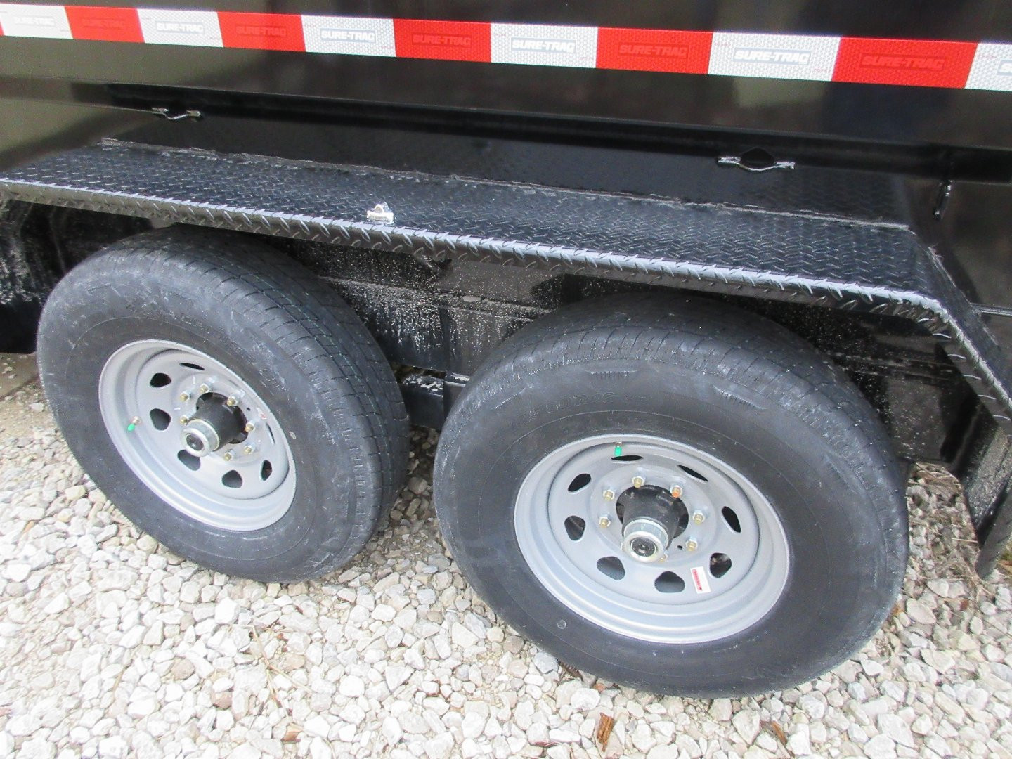 New 2025 Sure-Trac 82 x 16 HD Low Profile Dump Trailer 14K TelescopIc