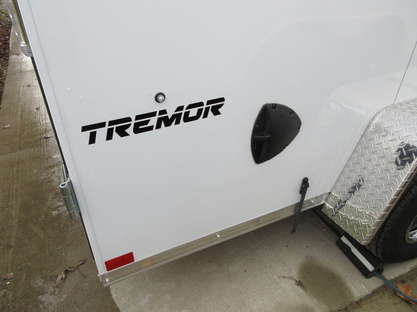 New 2025 Impact Trailers 6'X12' TREMOR FLAT TOP SLOPED V NOSE RAMP DOOR Cargo / Enclosed TraiIer