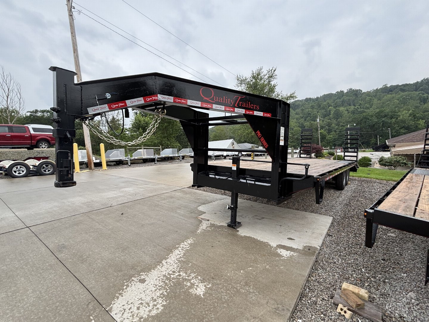 Used NEW/USED 2025 Quality Trailers 24' Gooseneck (20' + 4' Dovetail) Pro Series - 17000# GVWR