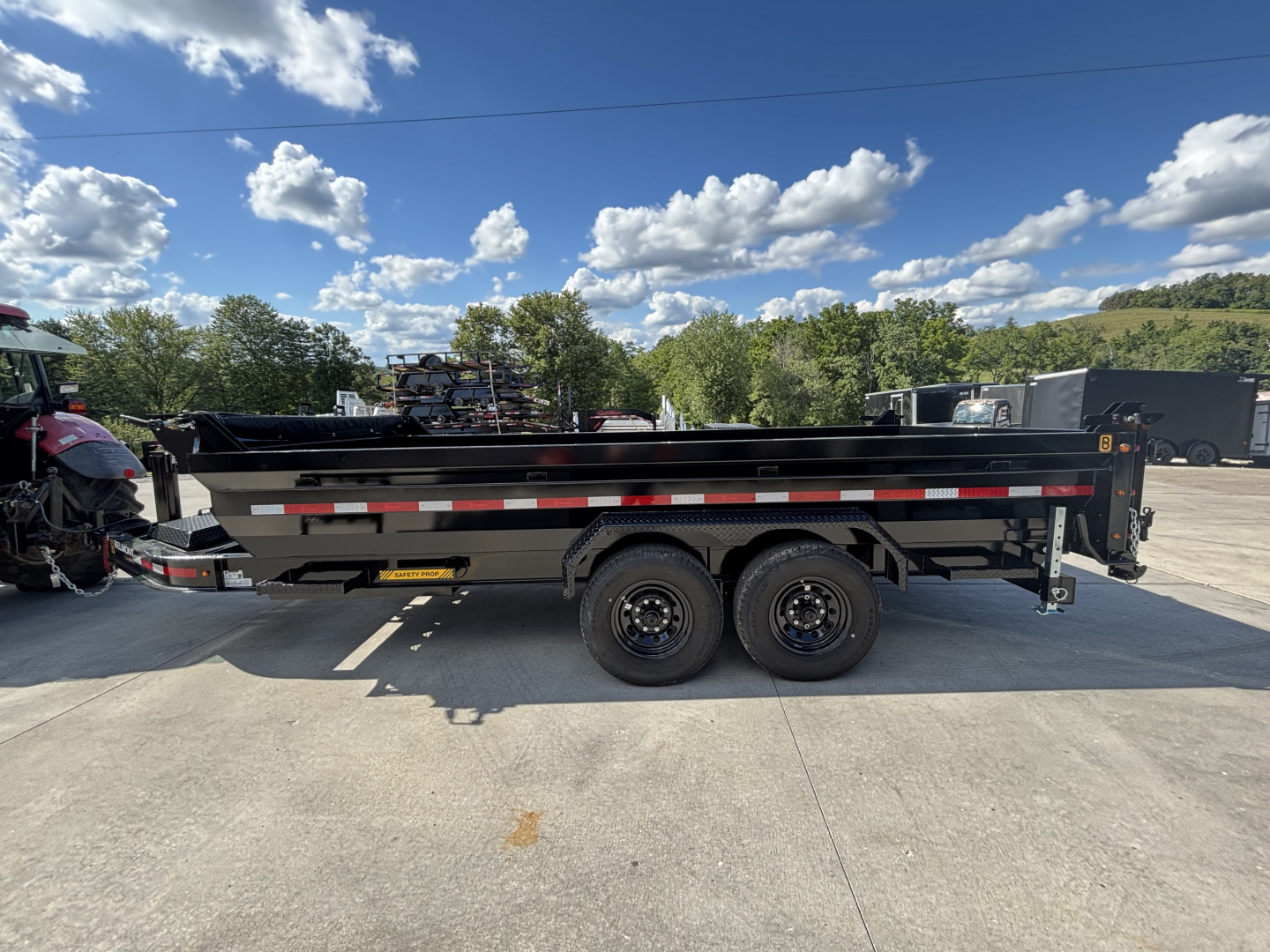New 2025 Belmont DLX8216-14K Dump Trailer