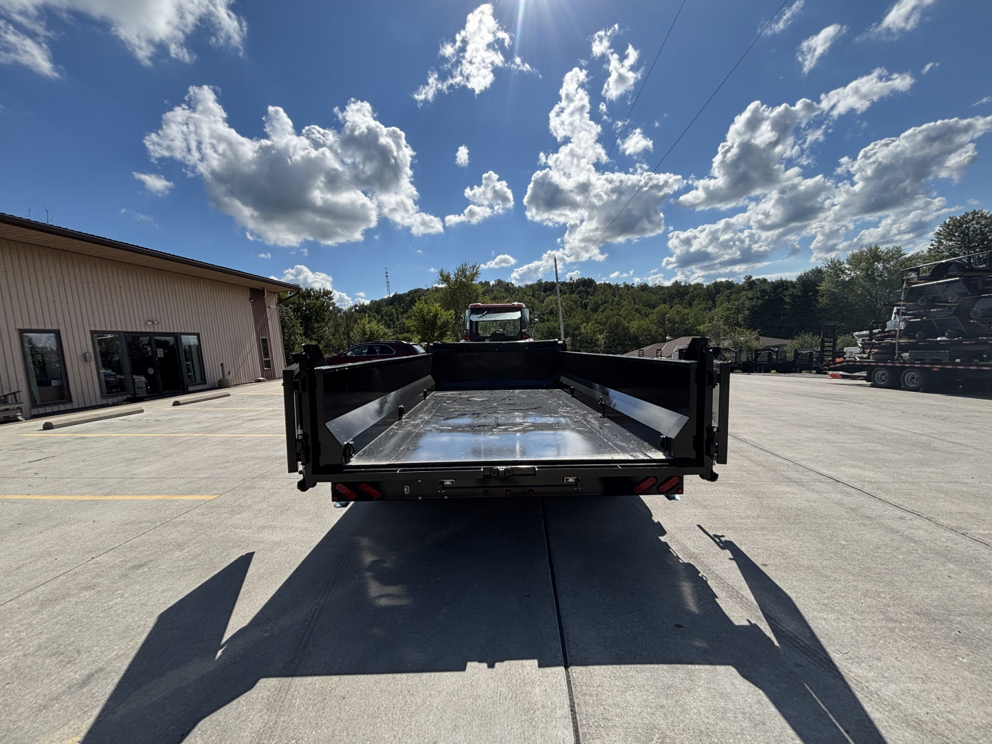 New 2025 Belmont DLX8216-14K Dump Trailer