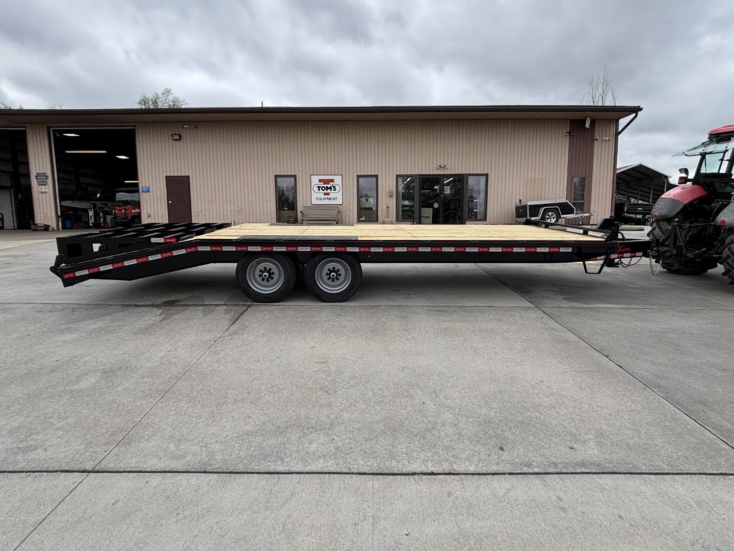 New 2025 Quality Trailers 23' Deckover (18' + 5' Dovetail) - Pro Series w/ 3 Lay Down Ramps - 17000# GVWR