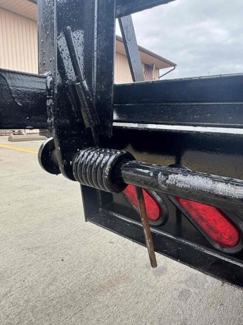 New 2026 Quality Trailers 25' Deckover (20'+5' Pop Up Dovetail) - Pro Series - Pintle - Tandem Dual - 25,000# GVWR