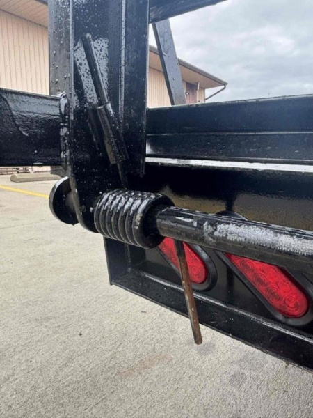 New 2026 Quality Trailers 25' Deckover (20'+5' Pop Up Dovetail) - Pro Series - Pintle - Tandem Dual - 25,000# GVWR