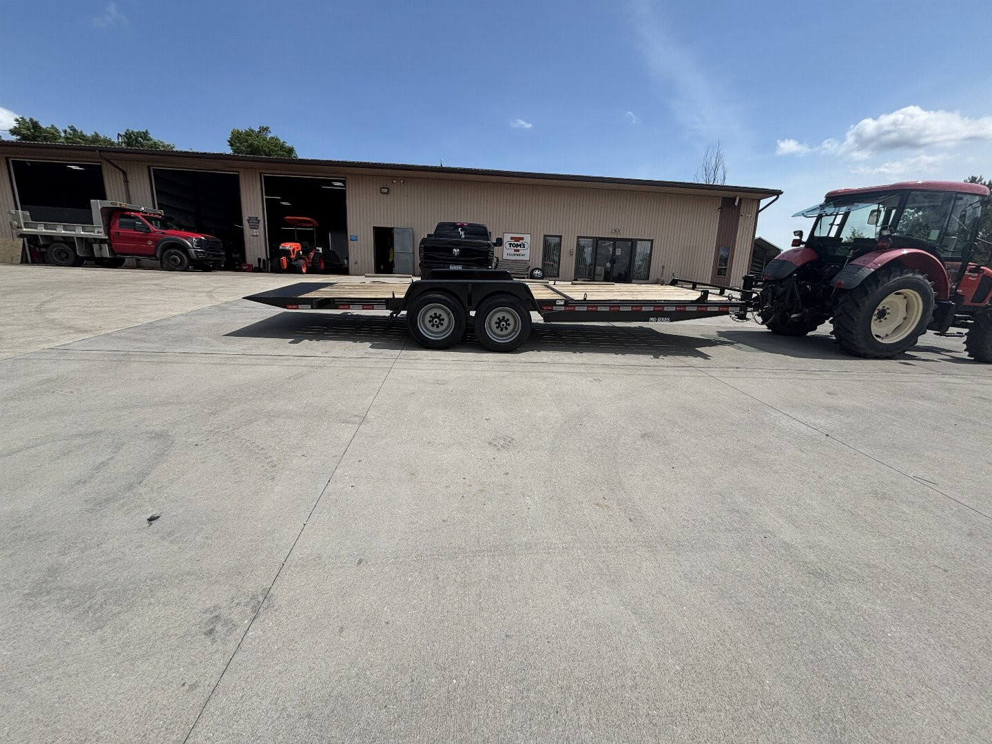 New 2026 Quality Trailers 22' Pro Series Tilt Equipment Hauler - 17000# GVWR