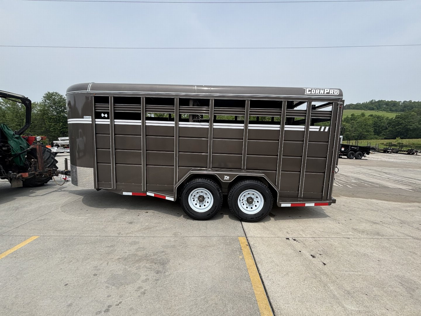 7×18 Horse Livestock Trailer photo 6