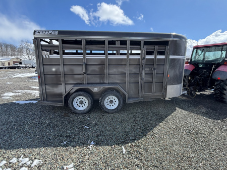 New 2026 Corn Pro Stock Trailer (Model SB-16 7S) - Arizona Beige w/ Sliding Center Gate - 9990# GVWR