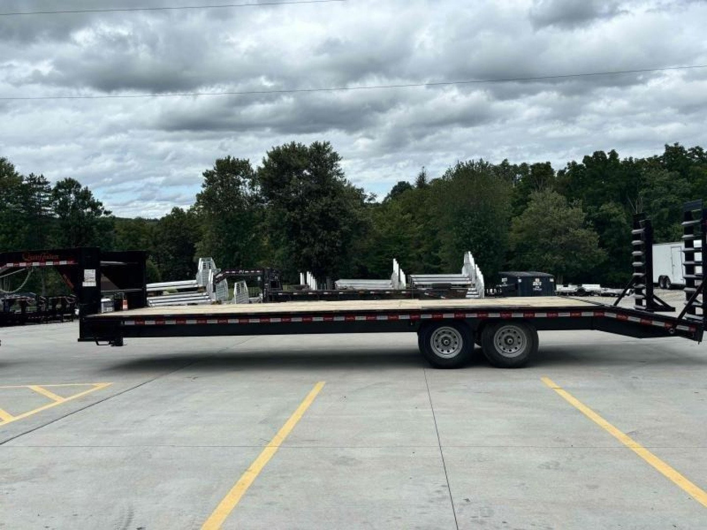 New 2025 Quality Trailers 28' Gooseneck (24'+4' Pop-Up Dove Tail) Pro Series - 17000# GVWR