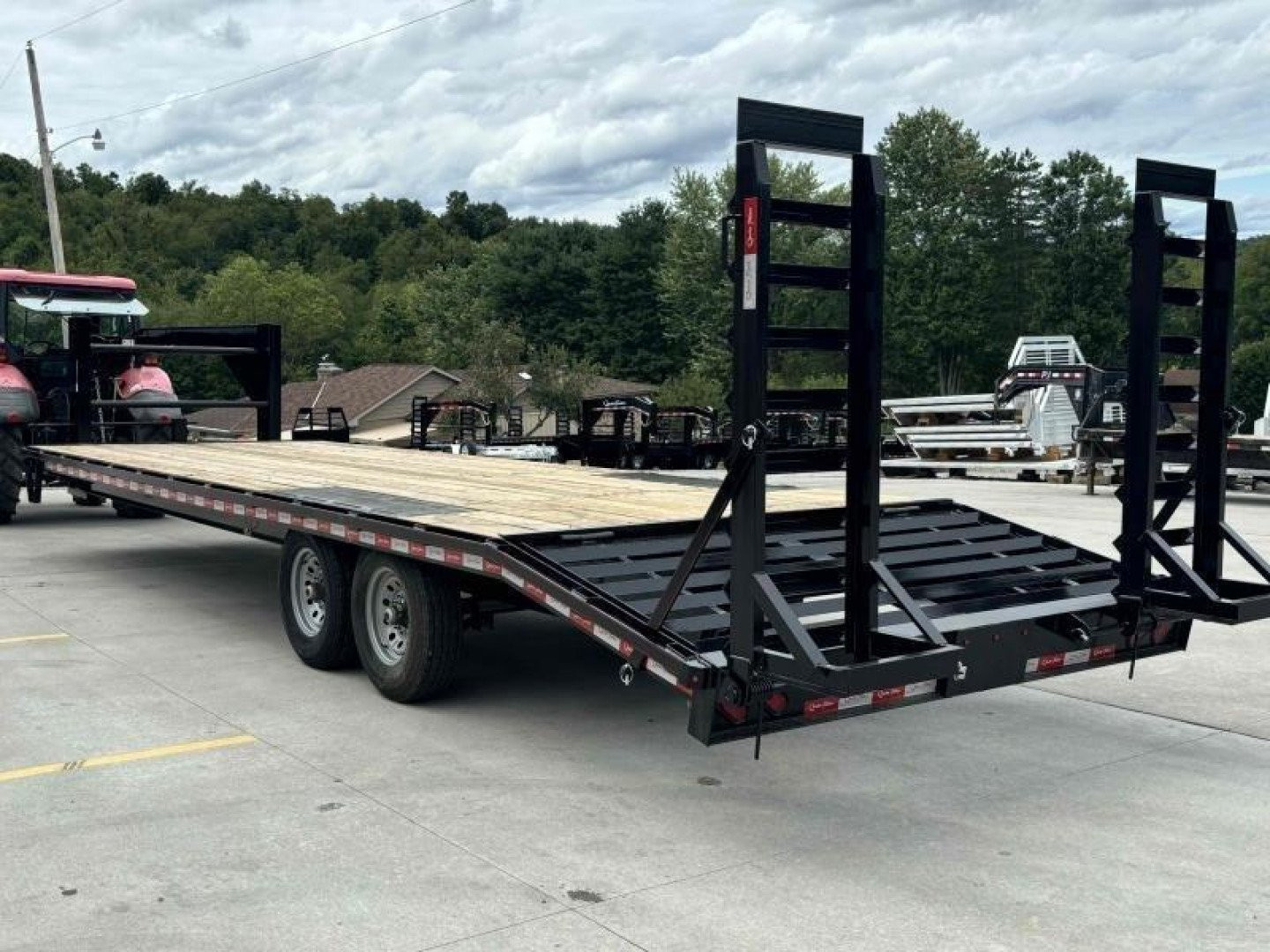 New 2025 Quality Trailers 28' Gooseneck (24'+4' Pop-Up Dove Tail) Pro Series - 17000# GVWR
