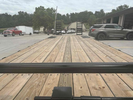 New 2025 Quality Trailers 28' Gooseneck (24'+4' Pop-Up Dove Tail) Pro Series - 17000# GVWR