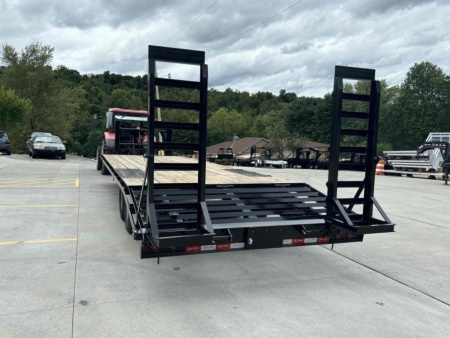 New 2025 Quality Trailers 28' Gooseneck (24'+4' Pop-Up Dove Tail) Pro Series - 17000# GVWR