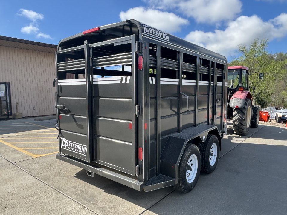 6×14 Horse Livestock Trailer photo 3