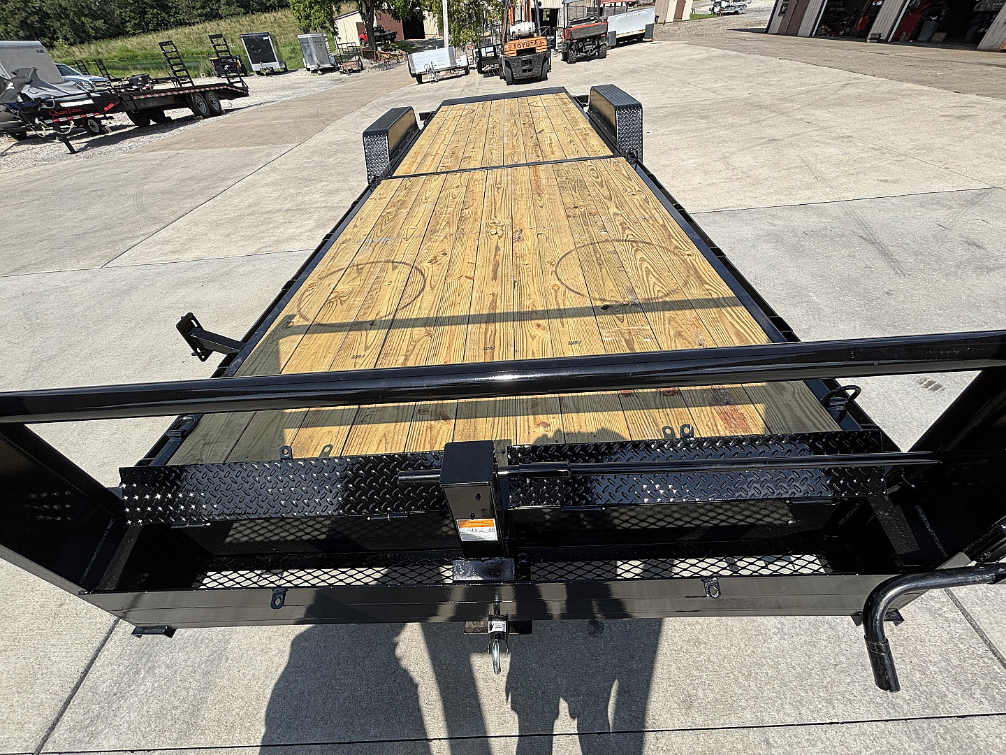 New 2026 Quality Trailers 24' Pro Series Gooseneck Tilt Equipment Hauler Trailer - 15000# GVWR