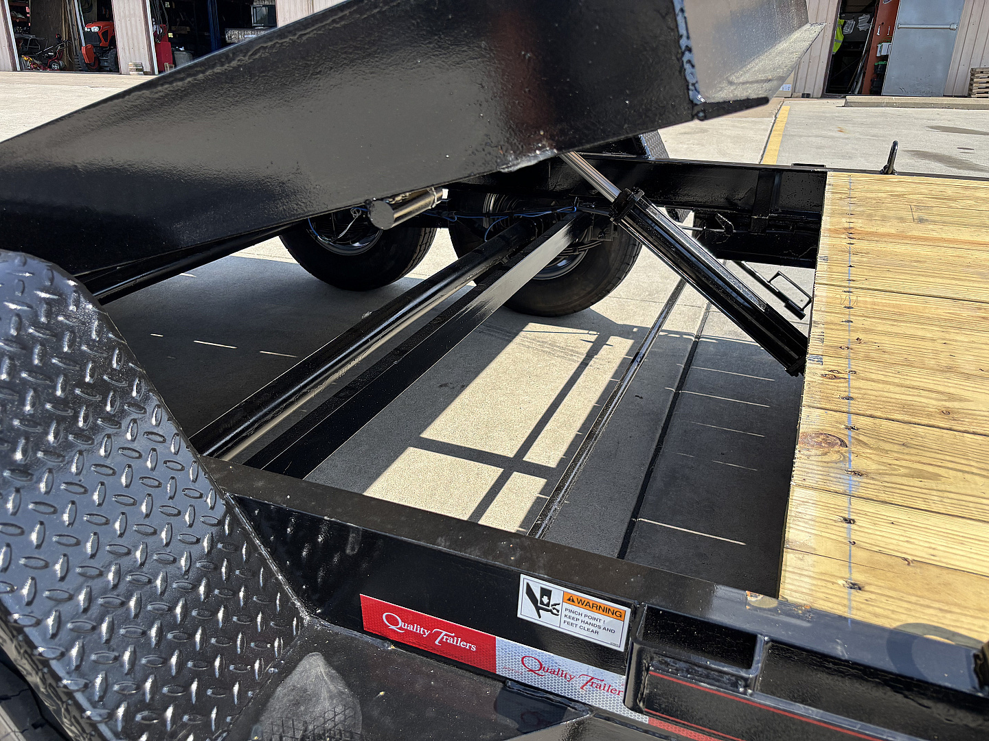 New 2026 Quality Trailers 24' Pro Series Gooseneck Tilt Equipment Hauler Trailer - 15000# GVWR