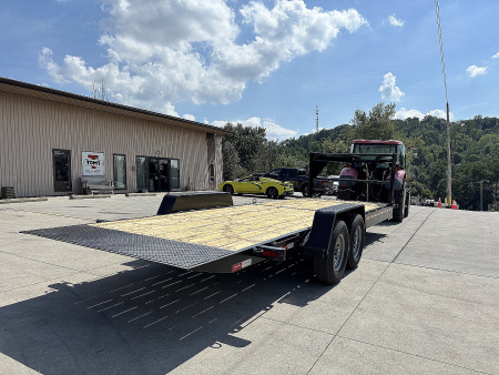 New 2026 Quality Trailers 24' Pro Series Gooseneck Tilt Equipment Hauler Trailer - 15000# GVWR