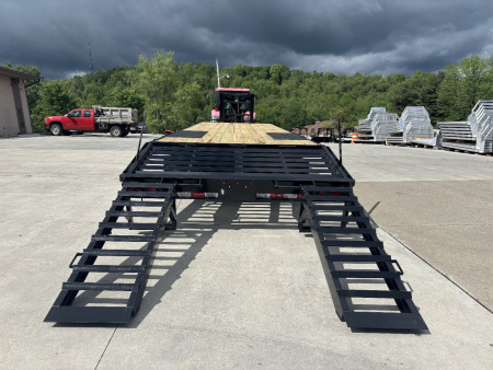 New 2026 Quality Trailers 30' Gooseneck (26' + 4' Pop Up Dovetail) Pro Series - Tandem Dually - 25000# GVWR