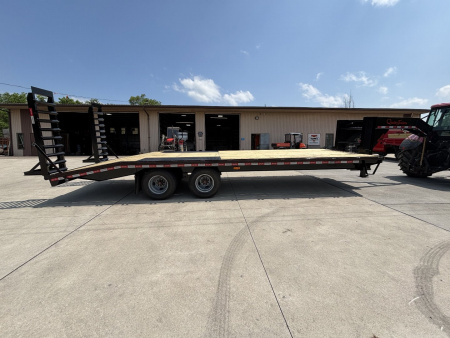 New 2026 Quality Trailers 25' Gooseneck (20' + 5' Dovetail) Pro Series Deckover Trailer - Tandem Dually - 25000# GVWR