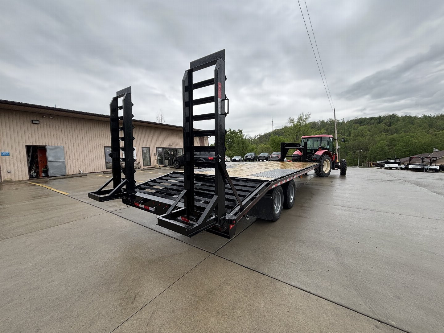 New 2026 Quality Trailers 25' Gooseneck (20' + 5' Pop Up Dove Tail) Pro Series - Tandem Dually - 25000# GVWR