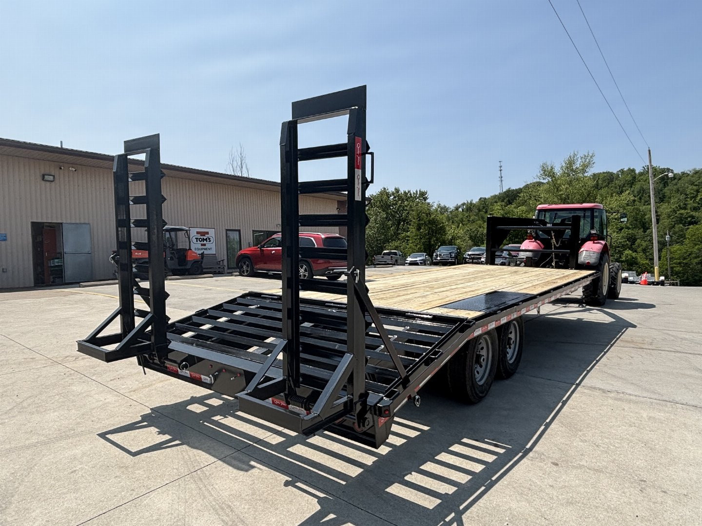 New 2026 Quality Trailers 24' Gooseneck (20' + 4' Pop Up Dovetail) Pro Series - 17000# GVWR