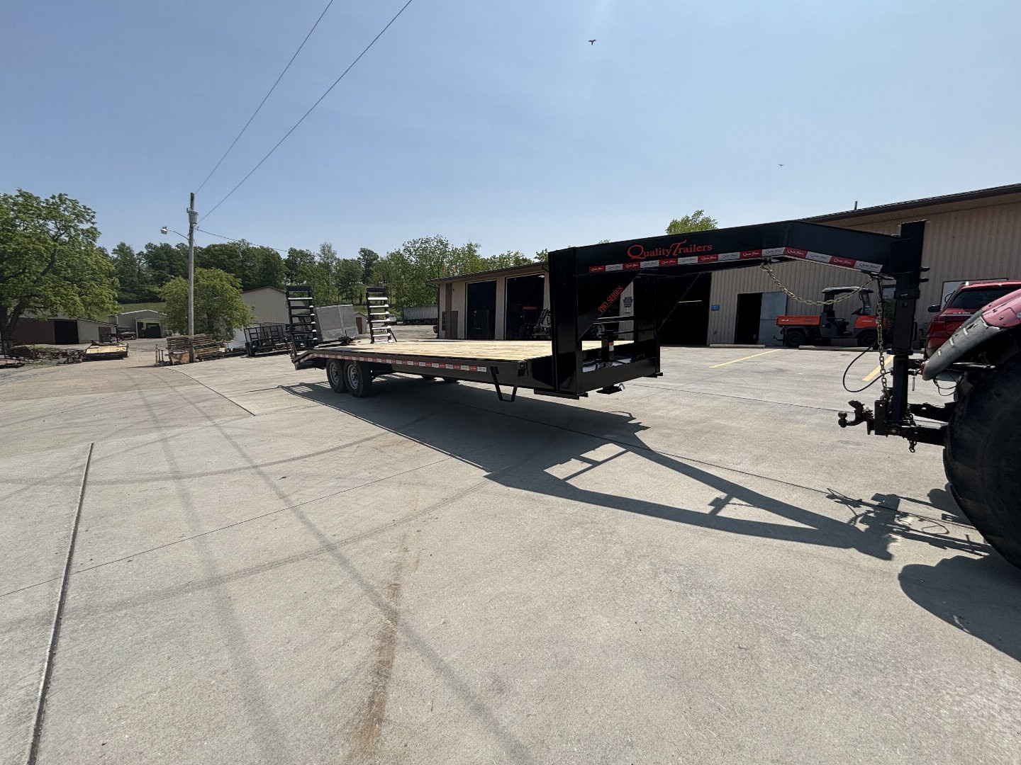New 2026 Quality Trailers 24' Gooseneck (20' + 4' Pop Up Dovetail) Pro Series - 17000# GVWR