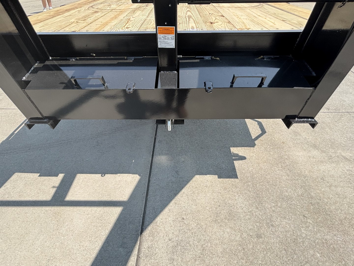 New 2026 Quality Trailers 24' Gooseneck (20' + 4' Pop Up Dovetail) Pro Series - 17000# GVWR