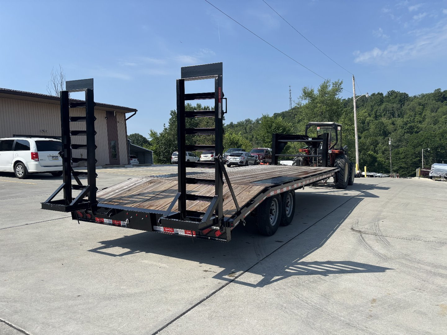 New 2026 Quality Trailers 24' Gooseneck (20' + 4' Dovetail) Pro Series - 17000# GVWR