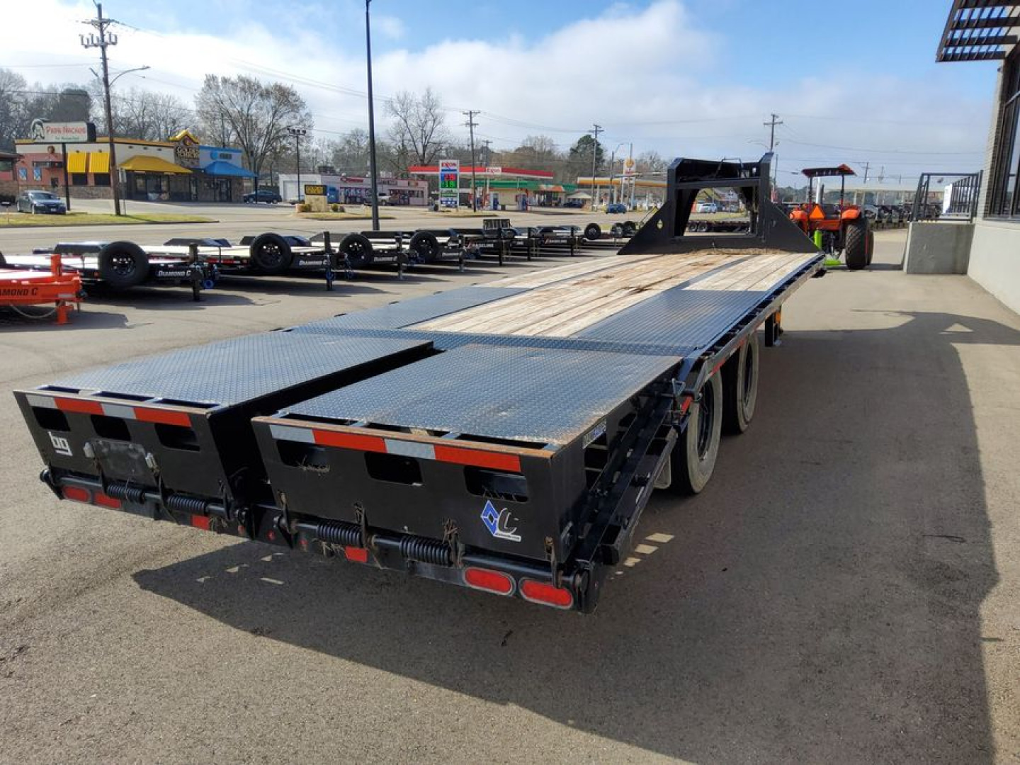 Used (N1259899) 2022 Diamond C FMAX
