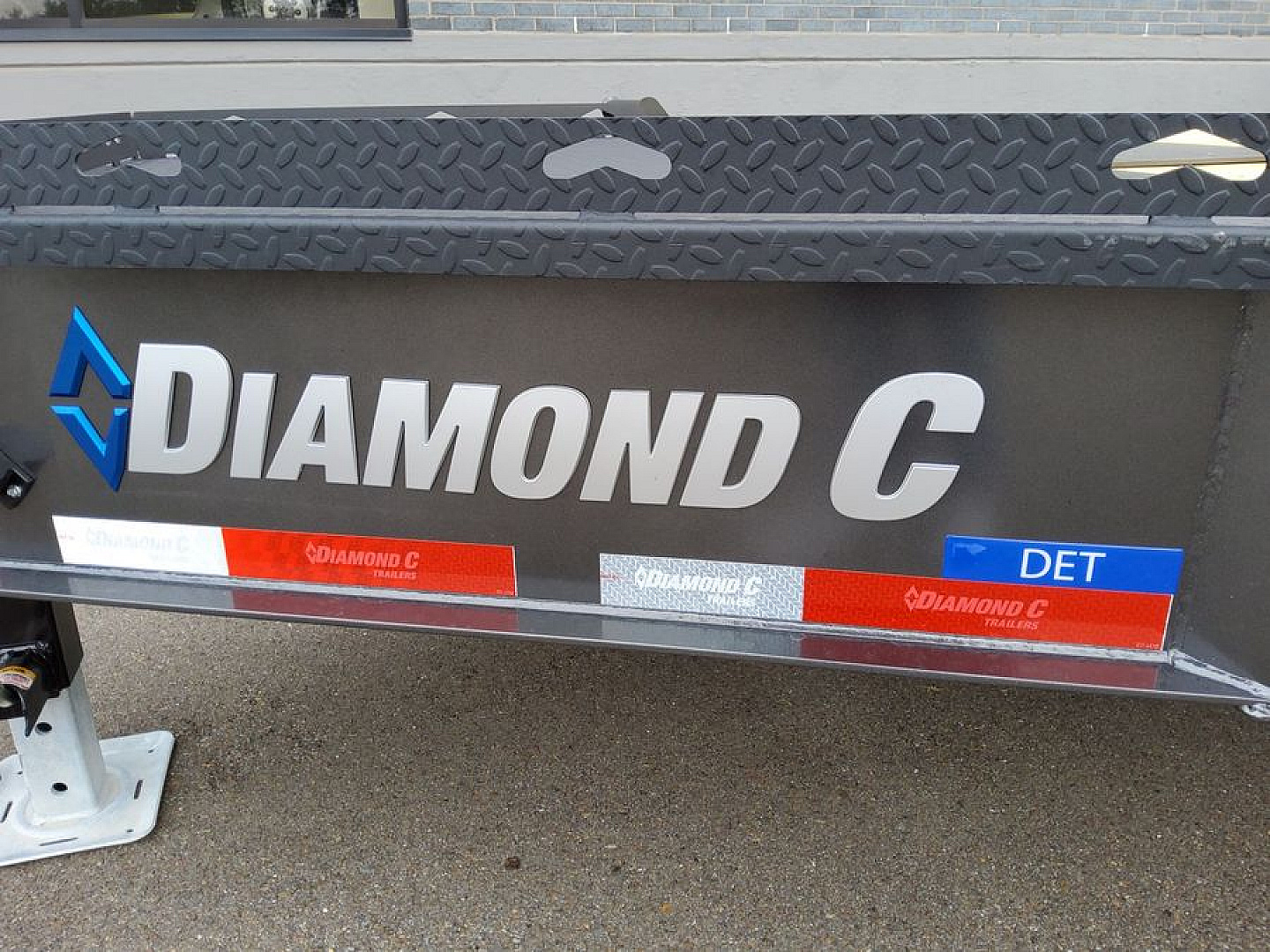 New (T1304750) 2026 Diamond C DET