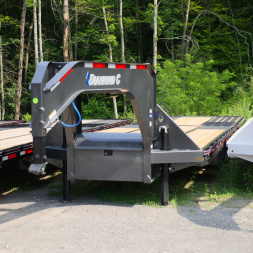 New 2025 Diamond C Trailers 102 X30' DECKOVER GOOSENECK FMAX 210 HDT Equipment Trailer