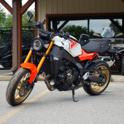 New 2025 Yamaha XSR900 Motorcycle (Street)