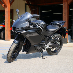 New 2025 Yamaha YZF-R3 Motorcycle (Street)