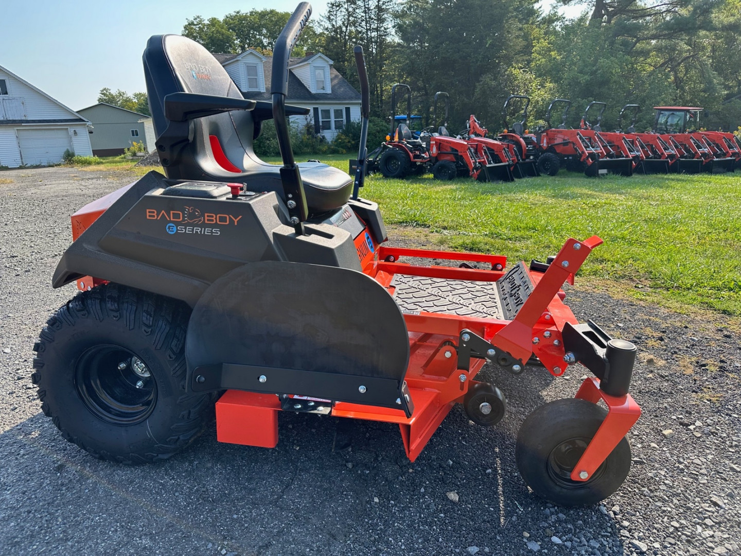 New 2024 Bad Boy RAMBLER 42" E SERIES Lawn Mowers