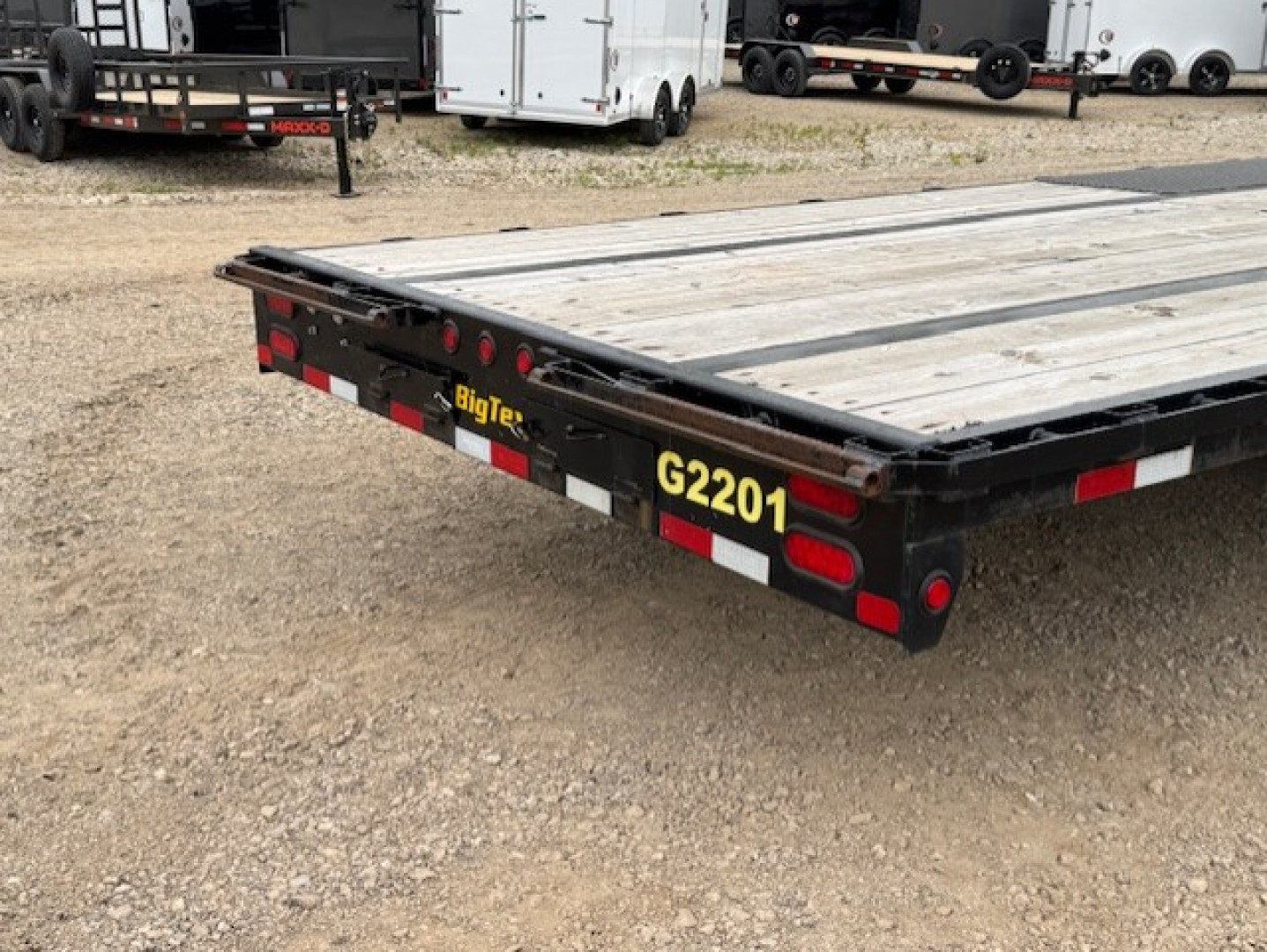 Used 2022 BIG TEX TRAILER CO 22GN-40BK8SIR Flatbed Trailer