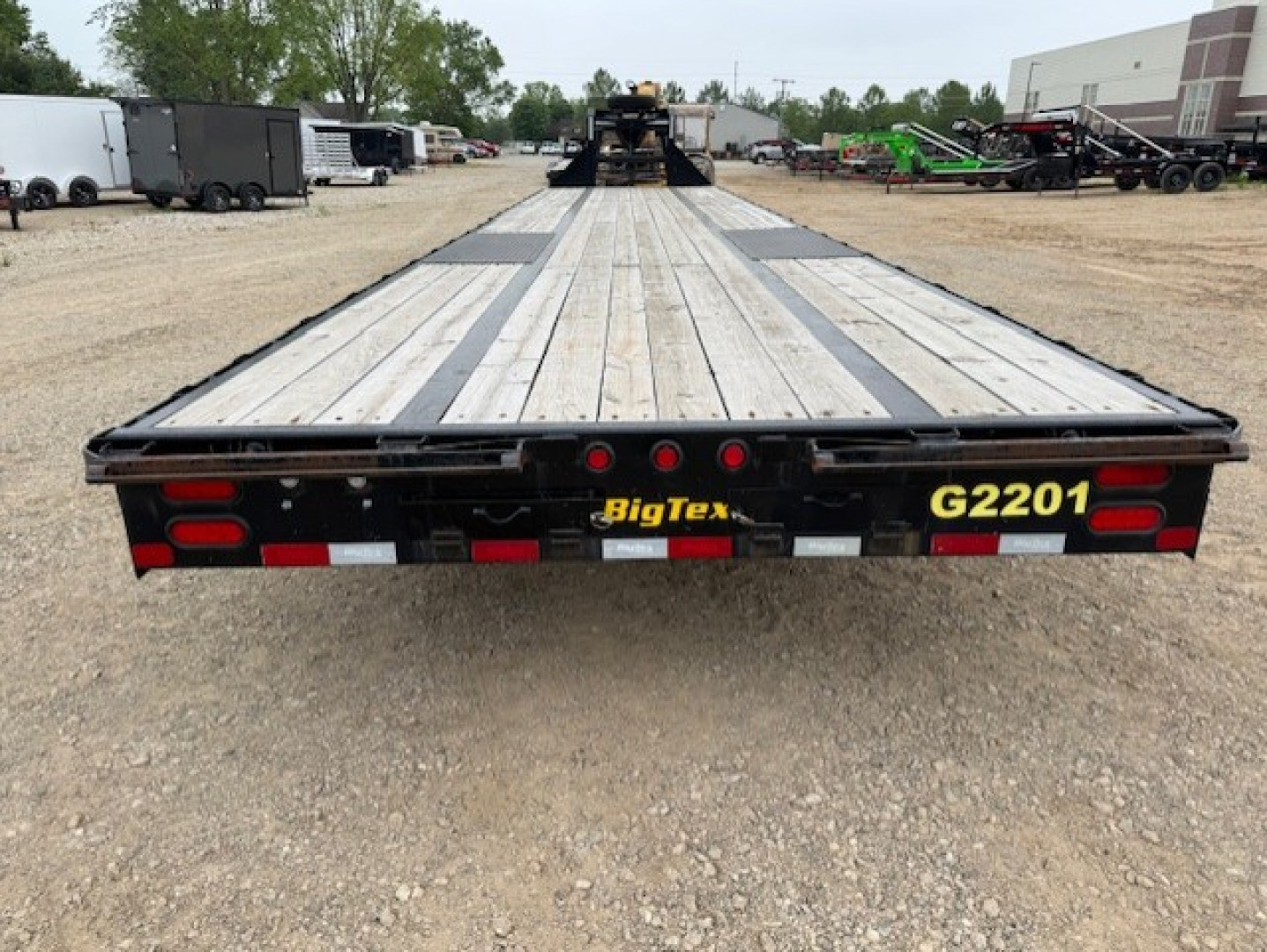 Used 2022 BIG TEX TRAILER CO 22GN-40BK8SIR Flatbed Trailer
