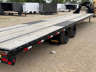 Used 2022 BIG TEX TRAILER CO 22GN-40BK8SIR Flatbed Trailer